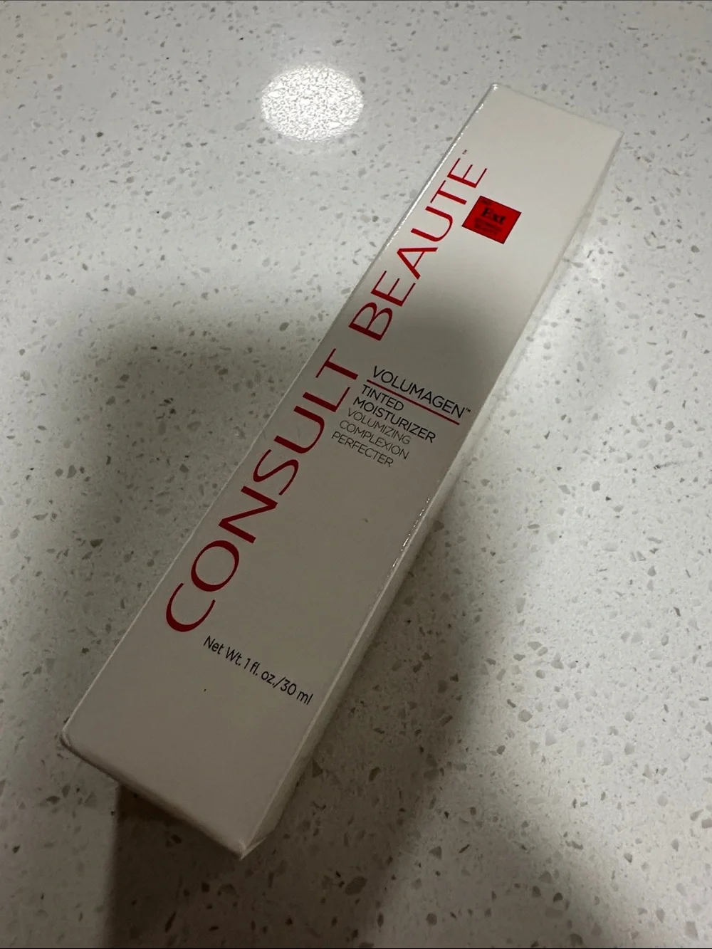 Consult Beaute, Volumagen Tinted Moisturizer – Light , NWT